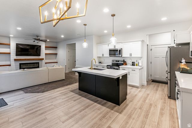 4819 E BREEZY PATCH RD, Eagle Mountain, UT 84005