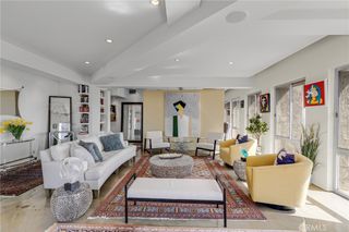 800 W 1st 2305, Los Angeles, CA 90012