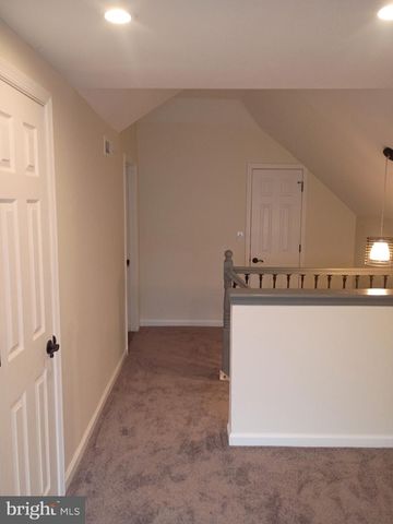 9240 CONVENT AVE, Philadelphia, PA 19114