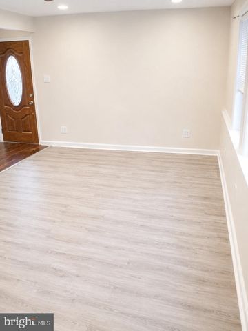 9240 CONVENT AVE, Philadelphia, PA 19114
