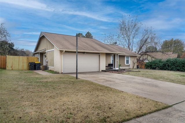 428 W 113th Street S, Jenks, OK 74037