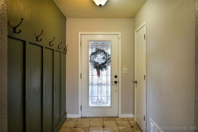 428 W 113th Street S, Jenks, OK 74037