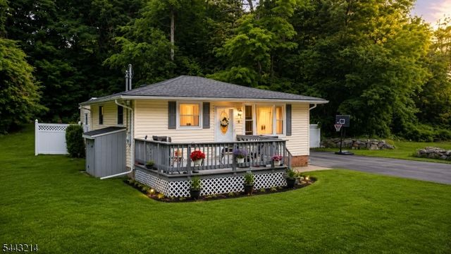6 Pine St E, Vernon Twp., NJ 07422