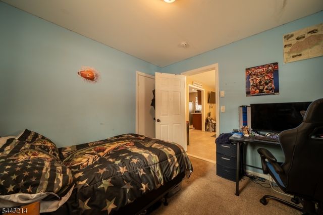 6 Pine St E, Vernon Twp., NJ 07422