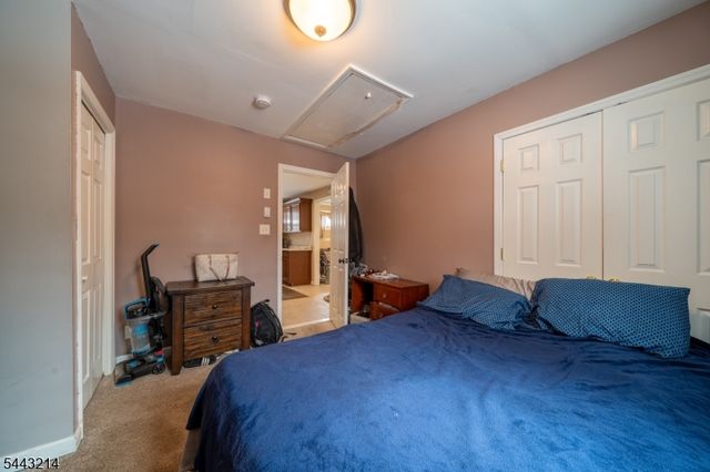 6 Pine St E, Vernon Twp., NJ 07422