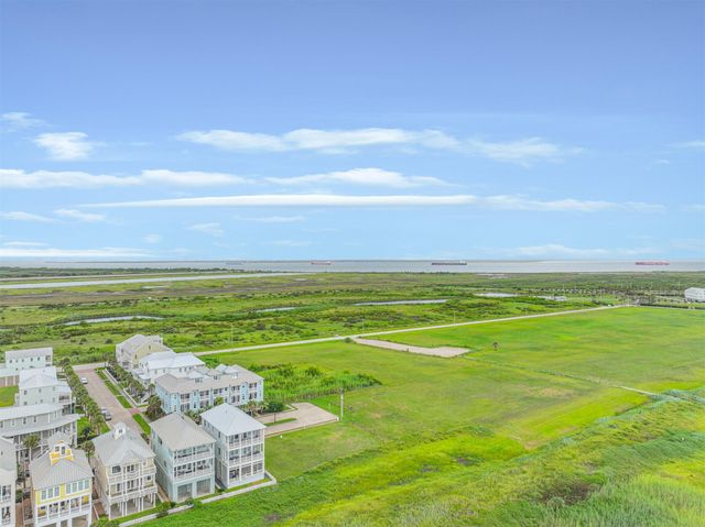 1833 Seaside Drive, Galveston, TX 77550