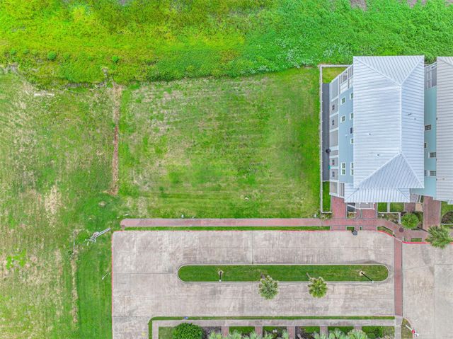 1833 Seaside Drive, Galveston, TX 77550