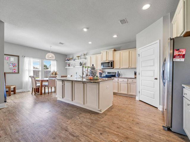 3527 Turquoise Drive, Navarre, FL 32566