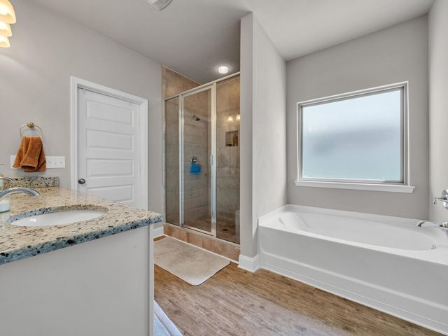 3527 Turquoise Drive, Navarre, FL 32566