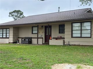 1200 Briar Cliff Drive, Bryan, TX 77802