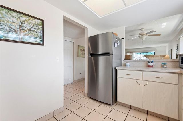 6703 MIDNIGHT PASS ROAD 101, Sarasota, FL 34242