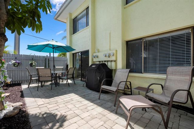 6703 MIDNIGHT PASS ROAD 101, Sarasota, FL 34242