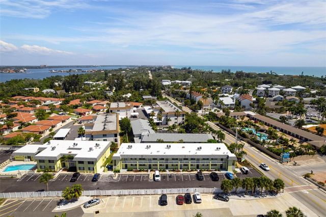 6703 MIDNIGHT PASS ROAD 101, Sarasota, FL 34242