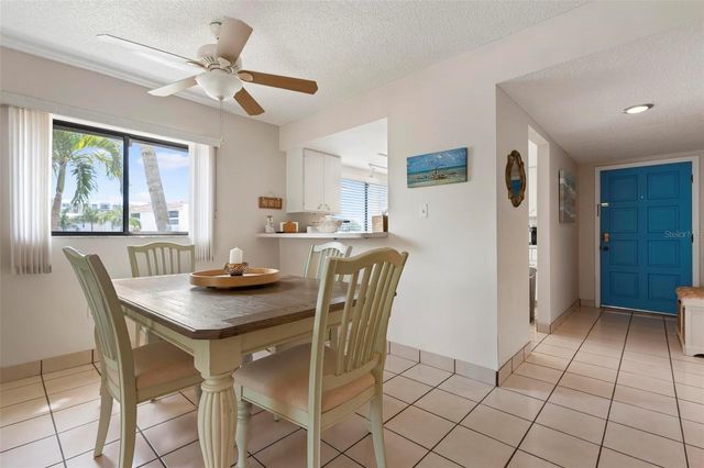 6703 MIDNIGHT PASS ROAD 101, Sarasota, FL 34242