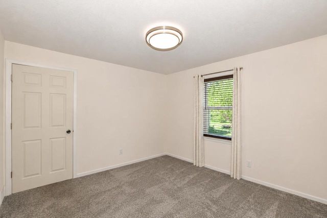 1304 N Grandview BOULEVARD, Waukesha, WI 53188