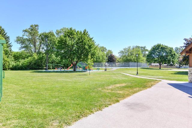 1304 N Grandview BOULEVARD, Waukesha, WI 53188
