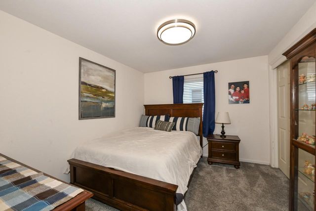 1304 N Grandview BOULEVARD, Waukesha, WI 53188
