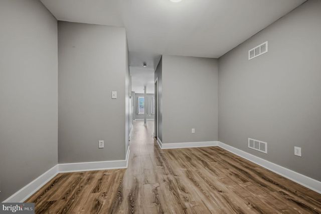 703 E 9TH ST, Wilmington, DE 19801