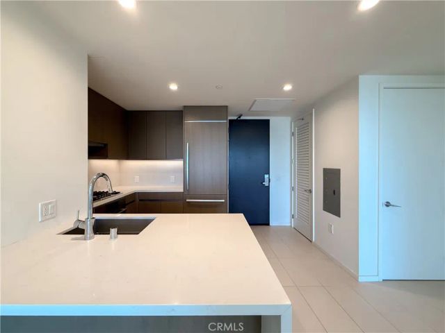 889 Francisco 2502, Los Angeles, CA 90017