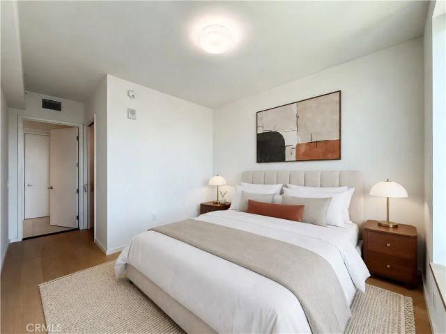 889 Francisco 2502, Los Angeles, CA 90017