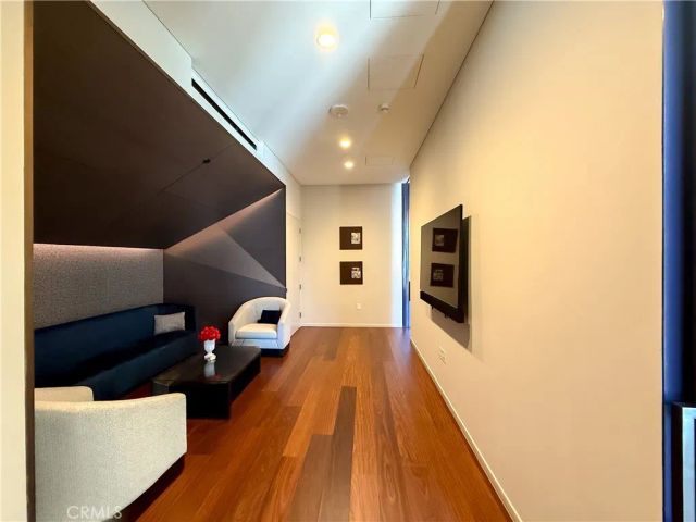 889 Francisco 2502, Los Angeles, CA 90017