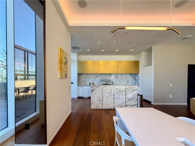 889 Francisco 2502, Los Angeles, CA 90017