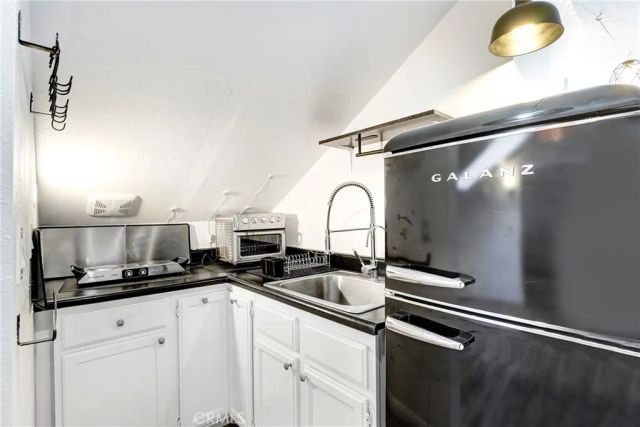 1148 West Boulevard B, Los Angeles, CA 90019