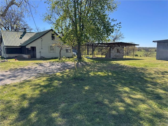 3705 Highway 311, Green Forest, AR 72638