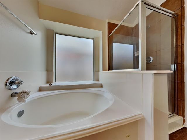 11919 Lois Lane, Pinehurst, TX 77362