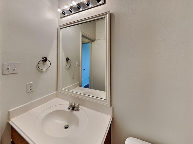 11919 Lois Lane, Pinehurst, TX 77362