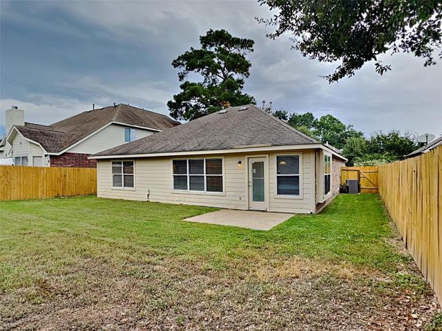 11919 Lois Lane, Pinehurst, TX 77362