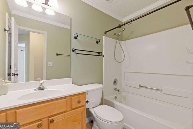 1755 Charleston Oak Circle, Lawrenceville, GA 30043