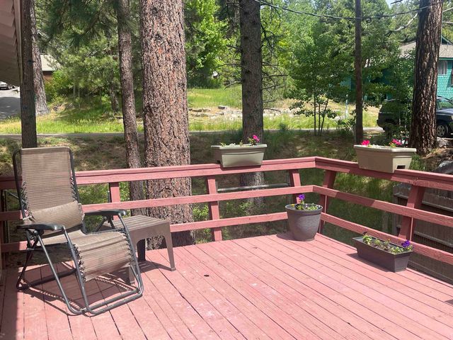 302 Mountain View Road, Calpine, CA 96124