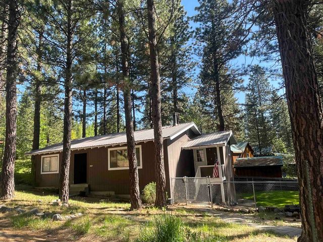 302 Mountain View Road, Calpine, CA 96124