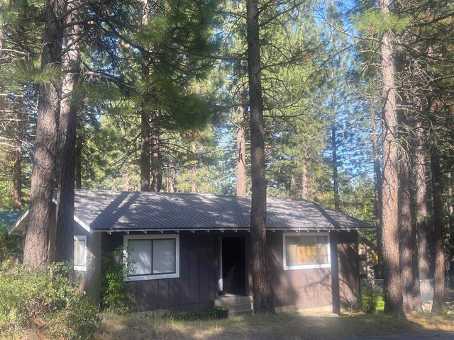 302 Mountain View Road, Calpine, CA 96124