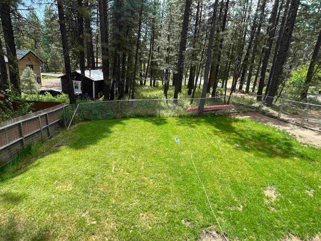 302 Mountain View Road, Calpine, CA 96124