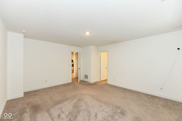 7199 Governors Row, Avon, IN 46123