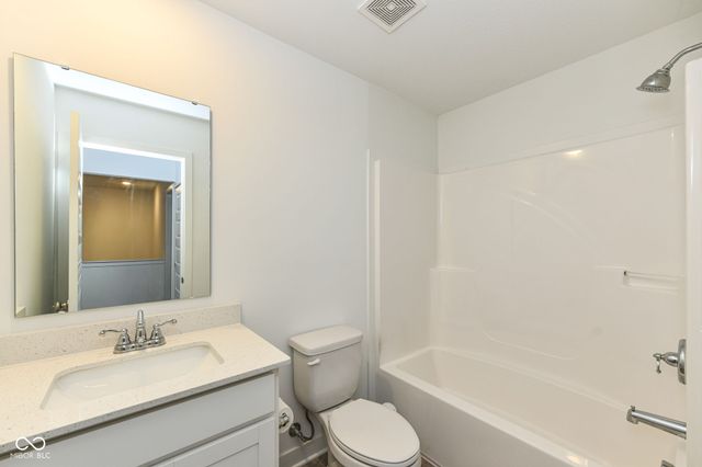 7199 Governors Row, Avon, IN 46123