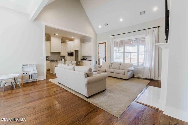 120 Willow Brook Road, Brandon, MS 39047