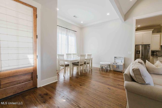 120 Willow Brook Road, Brandon, MS 39047