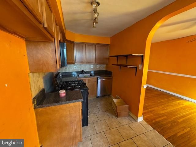 992 TAYLOR DR, Folcroft, PA 19032