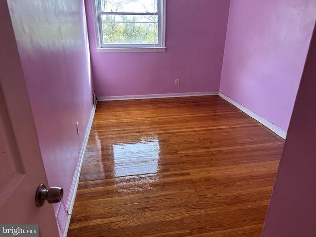 992 TAYLOR DR, Folcroft, PA 19032