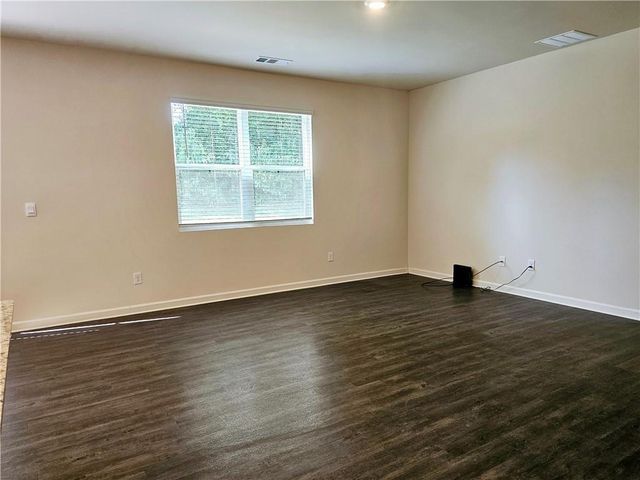 274 Walnut Grove Way, Pendergrass, GA 30567