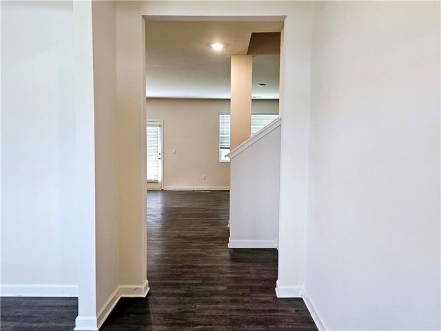 274 Walnut Grove Way, Pendergrass, GA 30567