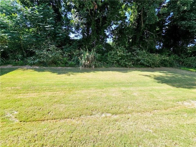 274 Walnut Grove Way, Pendergrass, GA 30567
