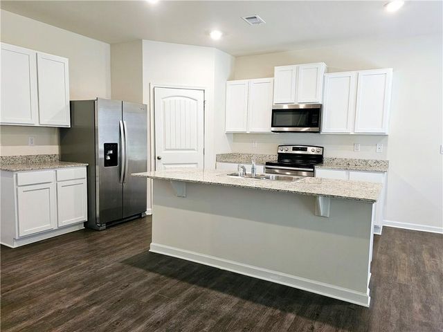 274 Walnut Grove Way, Pendergrass, GA 30567