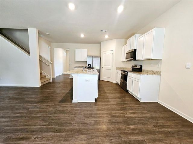 274 Walnut Grove Way, Pendergrass, GA 30567