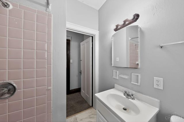 1701 Goodman Avenue, North College Hill, OH 45239