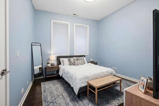 2136 W North Avenue 3W, Chicago, IL 60647