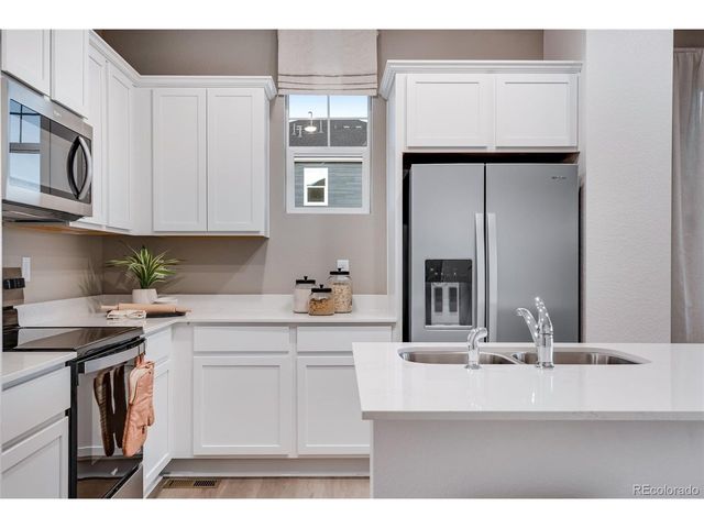 9821 Bahama St, Commerce City, CO 80022